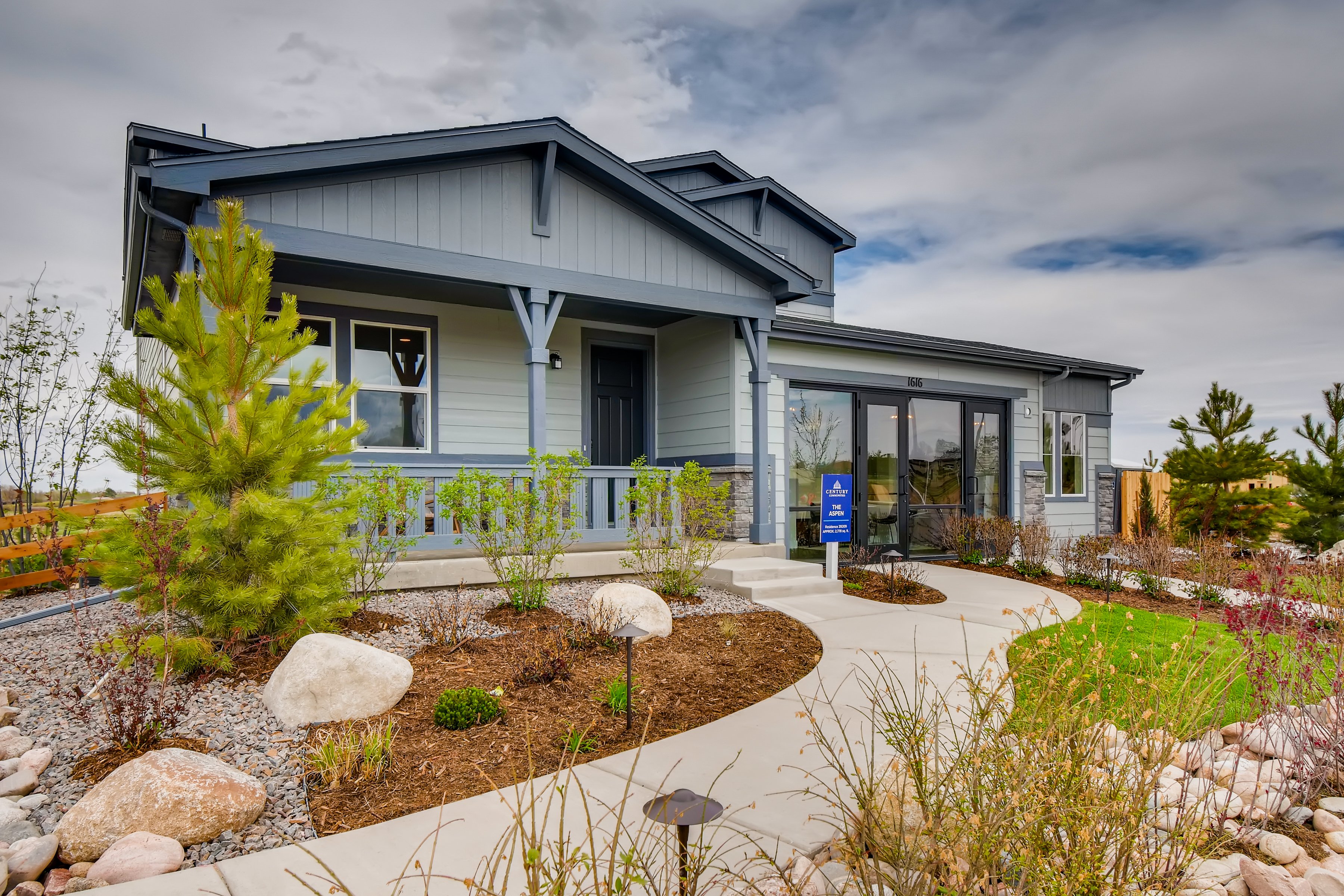 1616 marlowe drive erie co-print-001-002-exterior front-3600x2402-300dpi