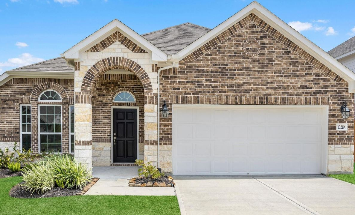 030133 13210 Anchor Isle Court