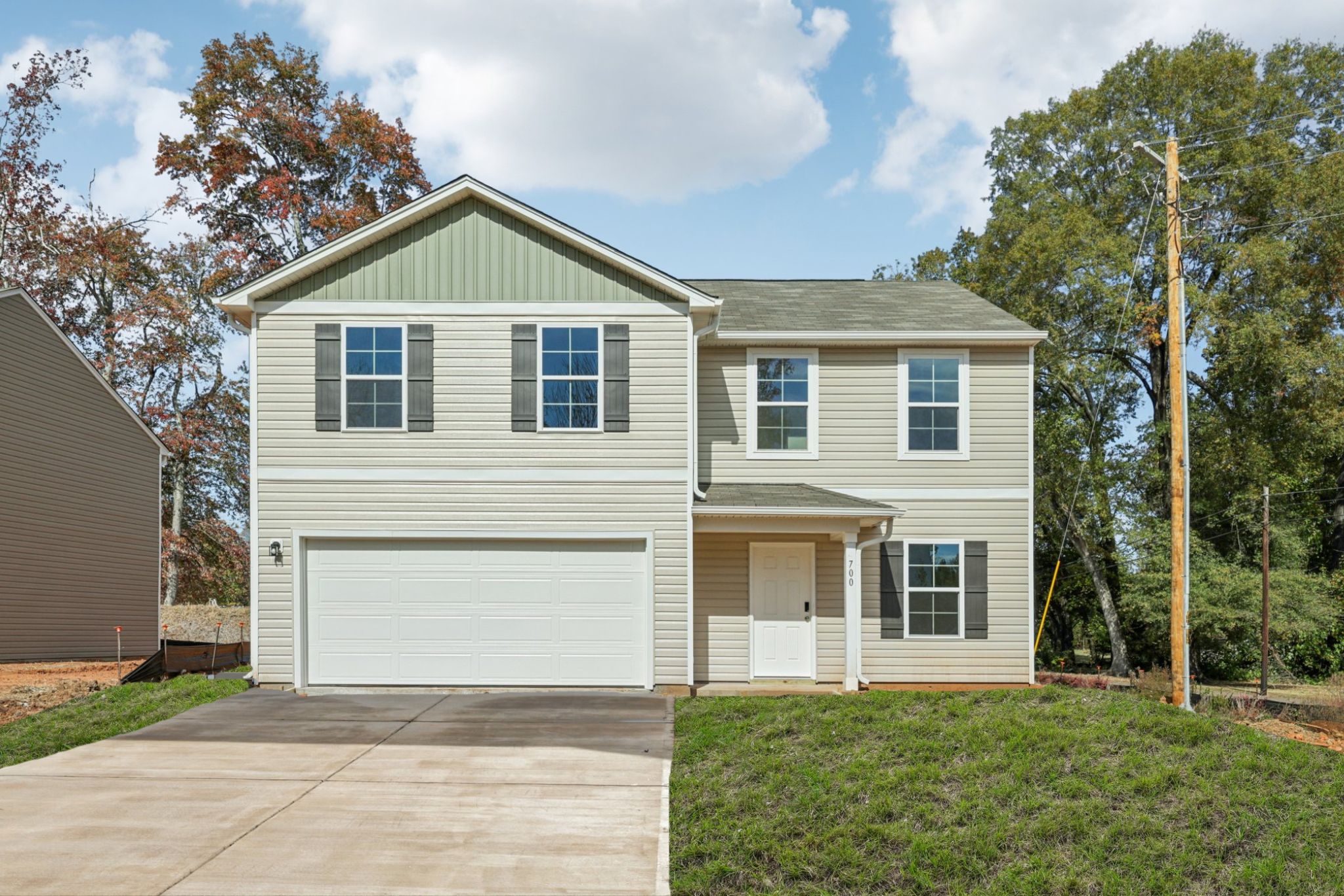 0044 700 Cedar Drive